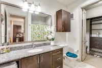 Home Away From  Home 1BDR Apartment