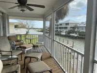 Newly remodeled 1 bedroom suite in Goodland Fl. fishing island of Marco Island