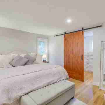 Coastal Cape Cod 3 bedroom close to the beach, bike path & ponds! Rooms