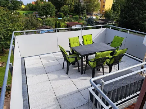 Geräumige Ferienwohnung "dresdner Stadt-terrasse" für 5 Erw., Kinder Willkommen
