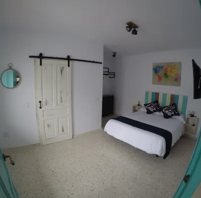 Casa Fuente del Algarrobo-exclusiva con Decoración Estilo Industrial 코스타 델 솔 주변 호텔