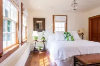 Morrison Cabin Offers The Finest Interiors, Unique History & Very Best Location