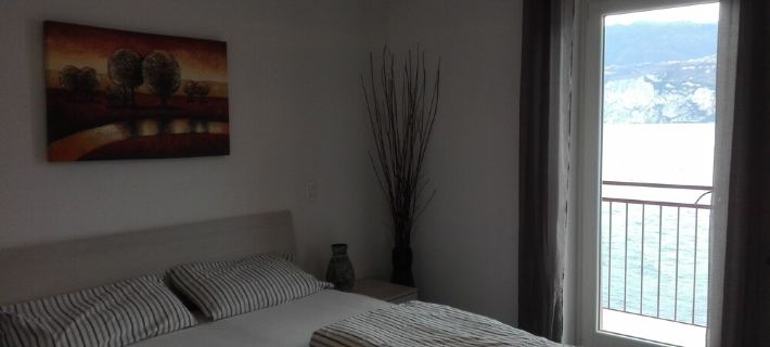 Lakeside apartment located in historic center with wonderful views Hotele w: Malcesine