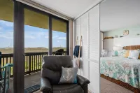 THE DUNES: PORT ARANSAS, Tx - BEACH CONDO WITH SHIP/OCEAN  VIEWWINTER TEXANS!