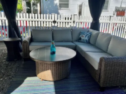 Beautiful fully renovated quad in Village Green