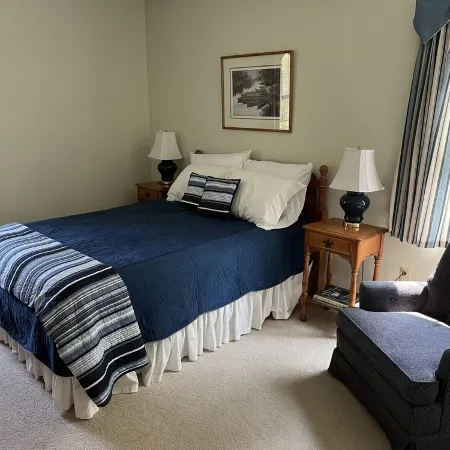 Sunrise Side Retreat - Sleeps 7