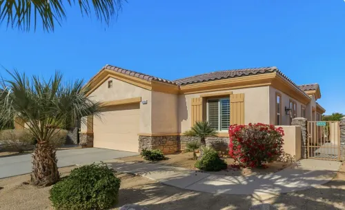 Escape the June Gloom!Modern Private Pool in Golf Course Community