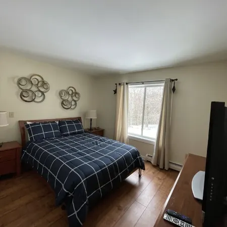Cozy 2 BR Condo With Spectacular View of Mount Snow!