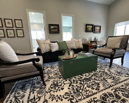 Guest Apartment close to Ski Resorts, Hiking Trails, Shopping Restaurants & more ホラデイのホテル