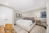 HOT TUB - Saugatuck/Douglas, Kalamazoo Lake Luxury Home - Sleeps 8 Hotels in Douglas