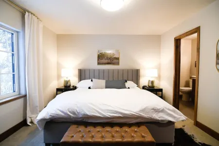 THE MCCALL HIDEAWAY - Cozy Downtown Retreat