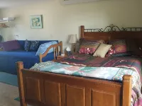 Private Country Cottage in the Black Hills Hotels in Mount Rushmore UT
