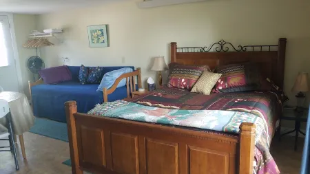 Private Country Cottage in the Black Hills