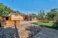 4 BR home with game room & large backyard to entertain Centrally located Near DT Hotels near A Touch of Colorado