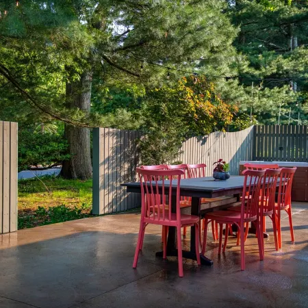 Cozy & Spacious home next to Gorgeous City Park - Outdoor Dining, Hot Tub & Gym!