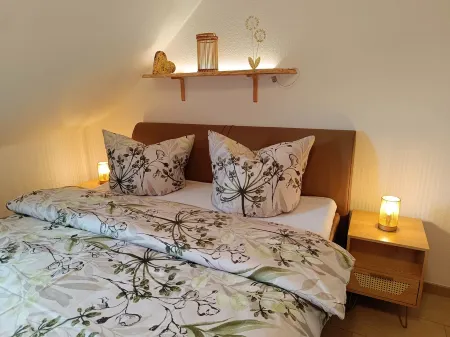 Traumhafte Wohnung Über Zwei Ebenen mit Infrarotkabine, Balkon und Terrasse