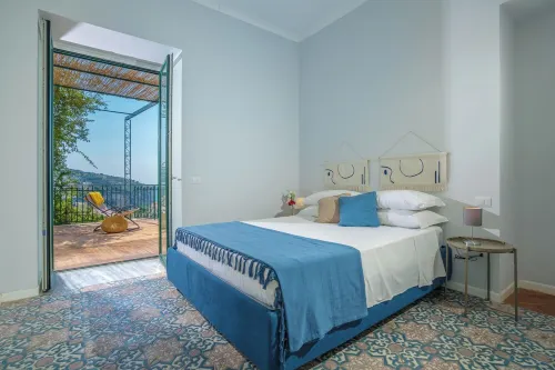 Villa Chiara - Sorrento Amalfi Coast, Vico Equense - sea and Vesuvio View