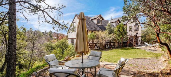 Big 5bd Julian Country Home! 5min to downtown Julian, wineries, hiking. Hotels in Julian