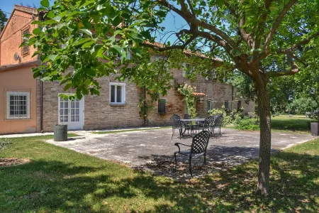 Fano - Country House 5 Minutes from the City Center