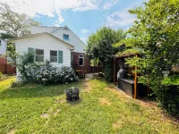 Charming 5 Bedrooms House in Peaceful Kensington with Parking Near DC Hotels in Kensington