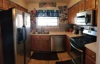 Family-sized home with quick access to the loop!! 米德蘭住宿飯店