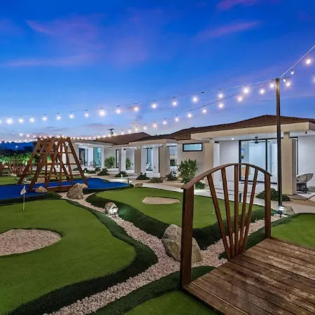 Stagecoach: 9 Br, 17 Bed, 45 ft Pool, New Pickleball Ct, 9-Hole Golf, Volleyball