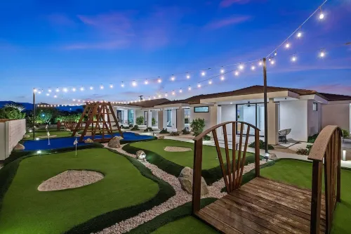 Stagecoach: 9 Br, 17 Bed, 45 ft Pool, New Pickleball Ct, 9-Hole Golf, Volleyball