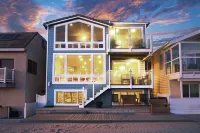 On the Sand - Incredible Beachfront - Awesome Ocean and Island View w/ Elevator!