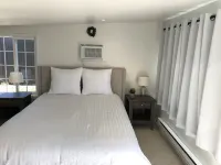 Private Guest House w/ Parking Mins to I-70. Close to Red Rocks