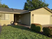 Comfy Cozy Casa Hotels near Medford Volkswagen Service Center