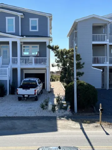 Second Row, Canal View, Pet Friendly:  Your Perfect Beach Getaway!