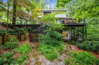 Lakefront Luxury Cabin Retreat with Jacuzzi & Party Dock Hotels near Scoutland