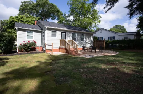 Convenient to everything!!