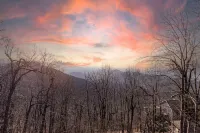 Serene Retreat w/ Stunning Views in Big Canoe