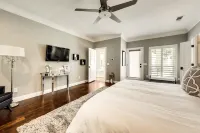 5Bedroom w/Heated Pool, Fire Pit, Baby Gear, Wifi, Central Location