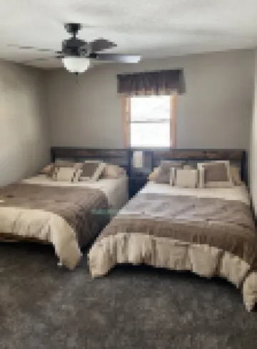 Up North, Outdoor Enthusiast’s Paradise! 埃奇沃特酒店