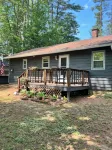 Cozy Cabin with Private River Access, 20 Minutes from Lake George & Saratoga NY.