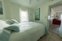 Charming, dog-friendly beach house downstairs