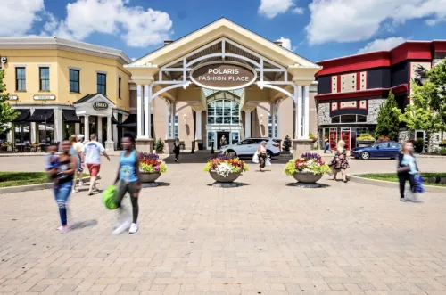 Minutes to Polaris Mall, Cozy 3bd Home, Large Backyard w/ Games Hotels in Columbus City Township