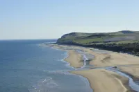 WISSANT heart of the village: Spacious and bright apartment at 50m from the sea Hotels in Wissant