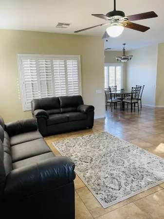 East Mesa Rock slide paradise! 5bdr, 3bath Отели рядом с достопримечательностью «Arizona State University Polytechnic Campus»