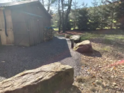 Come and enjoy some peace and quiet at the Pumpkin hollow Inn