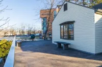 Melrose Place - Kinnick's Best Game Day Experience