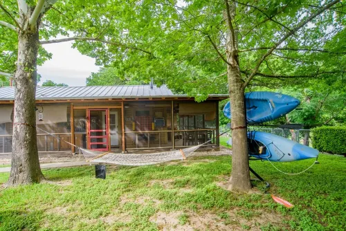 Log Cabin | Guadalupe River | Kayaks | Ping Pong - Hytter