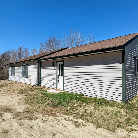 Country Mama's Modern Artsy Cottage
