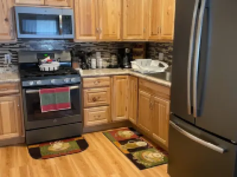 Charming, spacious, exceptionally clean & private apt! Ideal Ithaca location! Hotels in Town of Ithaca