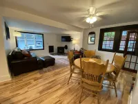 4-Bedroom Downtown Main St , great location! Các khách sạn ở Old Forge