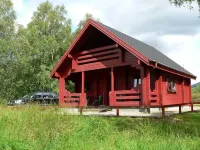 Pine Lodge Cosy Cabin With 2 Bedrooms. Open all year. 15 miles from Fort William