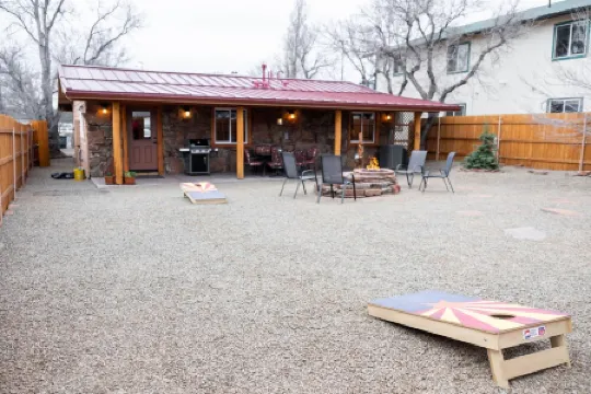 Relaxing Stoney Cottage- Air Conditioning and Gas Fire Pit.