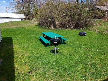 7 Minutes to Gore Mountain Skiing, 4 Bdrm, Sleeps 10